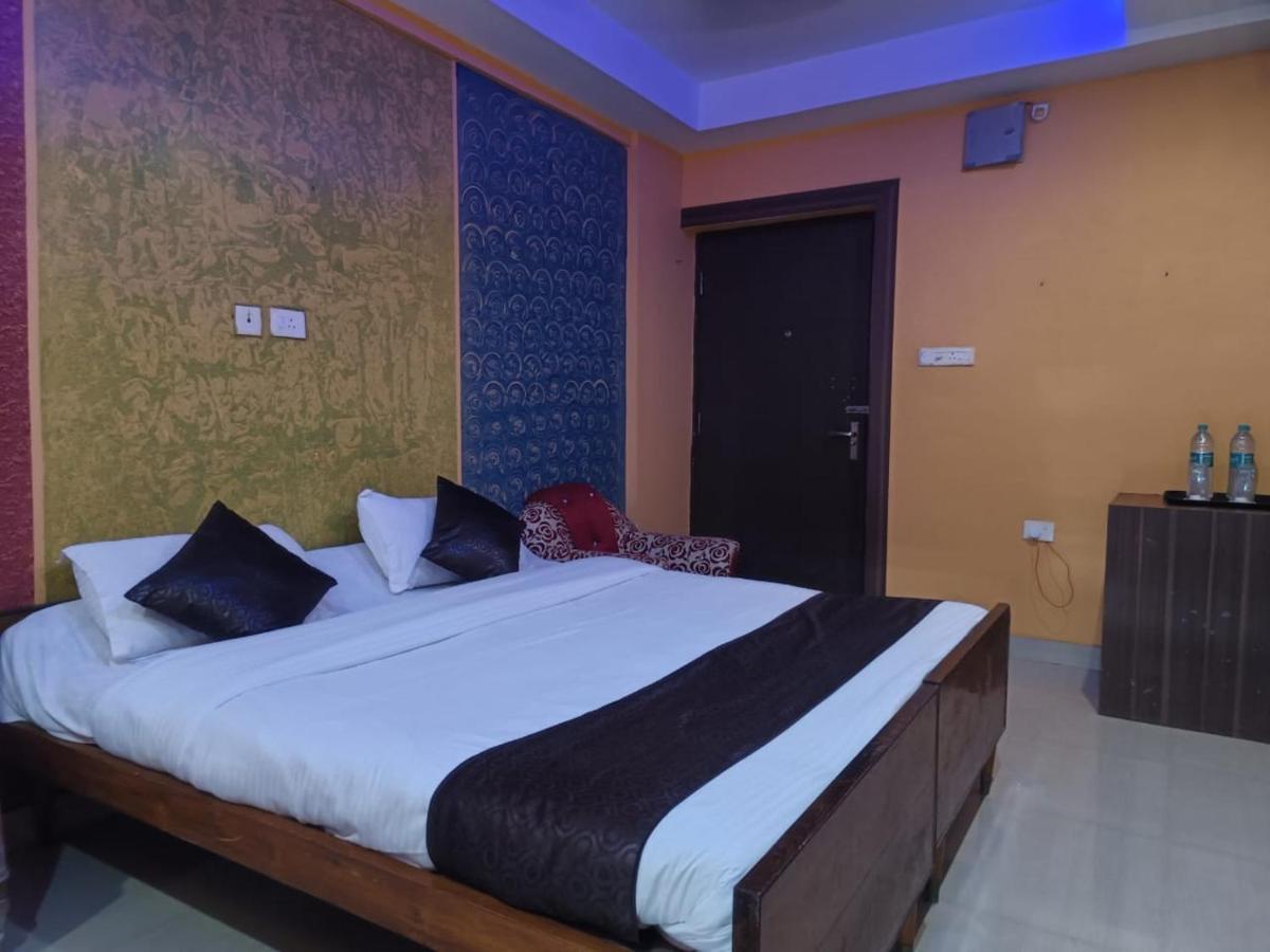 Green Heaven Shree Hotel Puri Exterior photo